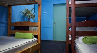Гостиница Хостел DOORS Москва Кровать в общем 6-местном номере для женщин-2